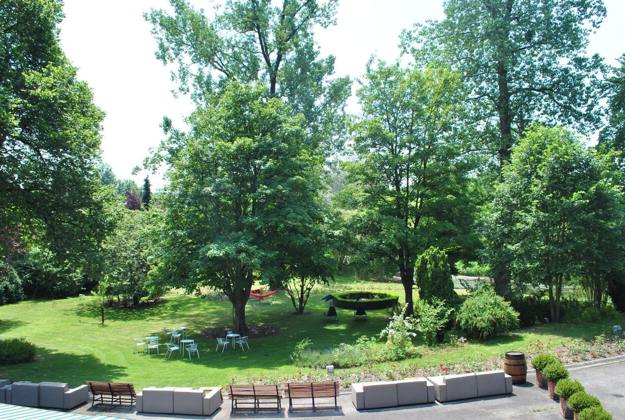 Residence De La Roseraie Флоранвил Екстериор снимка