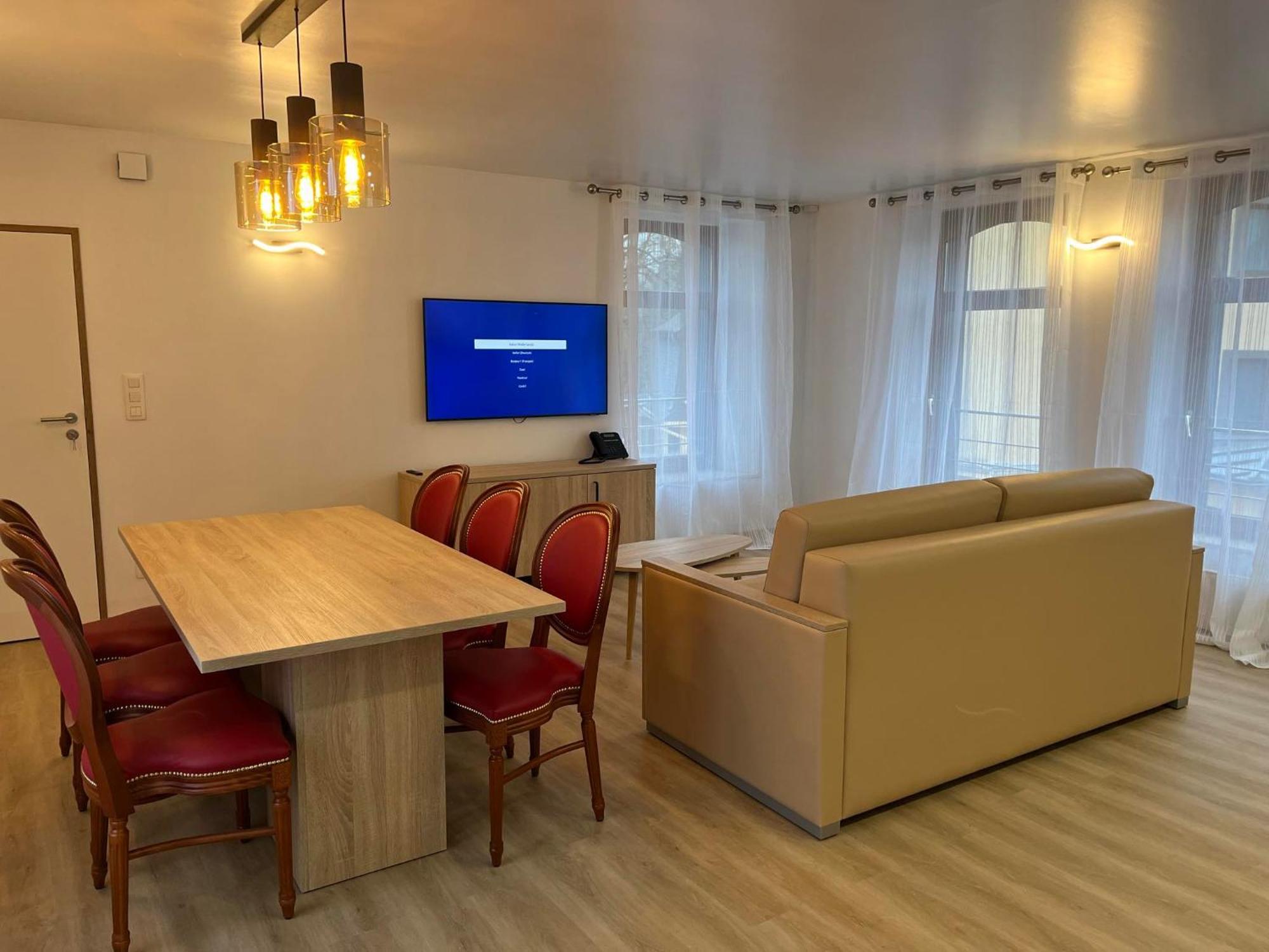 Residence De La Roseraie Флоранвил Екстериор снимка